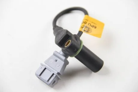 Датчик обертів колінвалу HELLA 6PU009163521