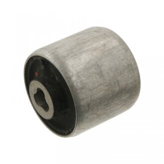 Сайлентблок важеля SWAG 10933625