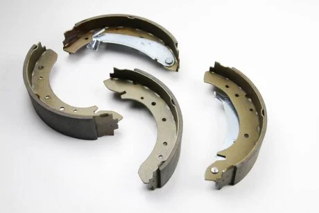 Гальмівні колодки зад. Ducato/Boxer 94-02 (1.8t)/Scudo/Expert 07- (бараб.) BSG BSG 70205003