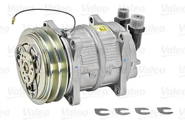 BMW Компресор кондиціонера 1 (F20), 1 (F21), 3 (E90), 3 (F30, F80), 3 Gran Turismo (F34), 3 Touring (E91), 3 Touring (F31), 3 (E92) VALEO 815016 (фото 1)